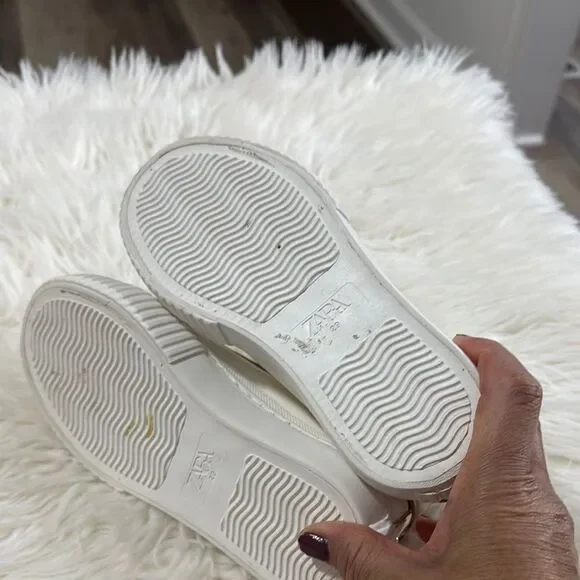 Zara White Sneakers with Gold Trim - Picture 4 of 7